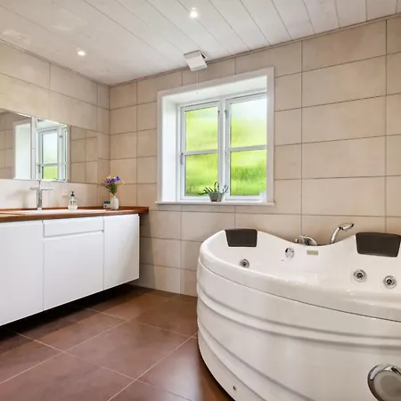 Lisbeth - 130m From The Sea By Interhome Vakantiehuis Allinge-Sandvig
